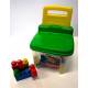 Fauteuil coffre vert avec briques Petit Pouce Factory