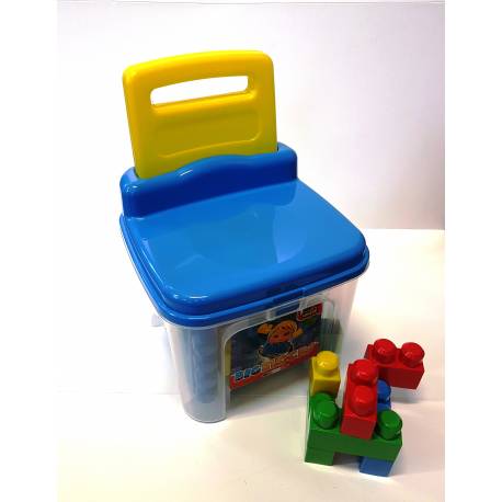 Fauteuil coffre bleu avec briques Petit Pouce Factory