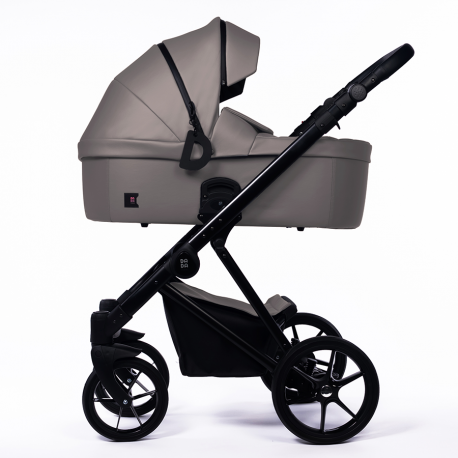 Poussette trio Nexus dark grey en cuir